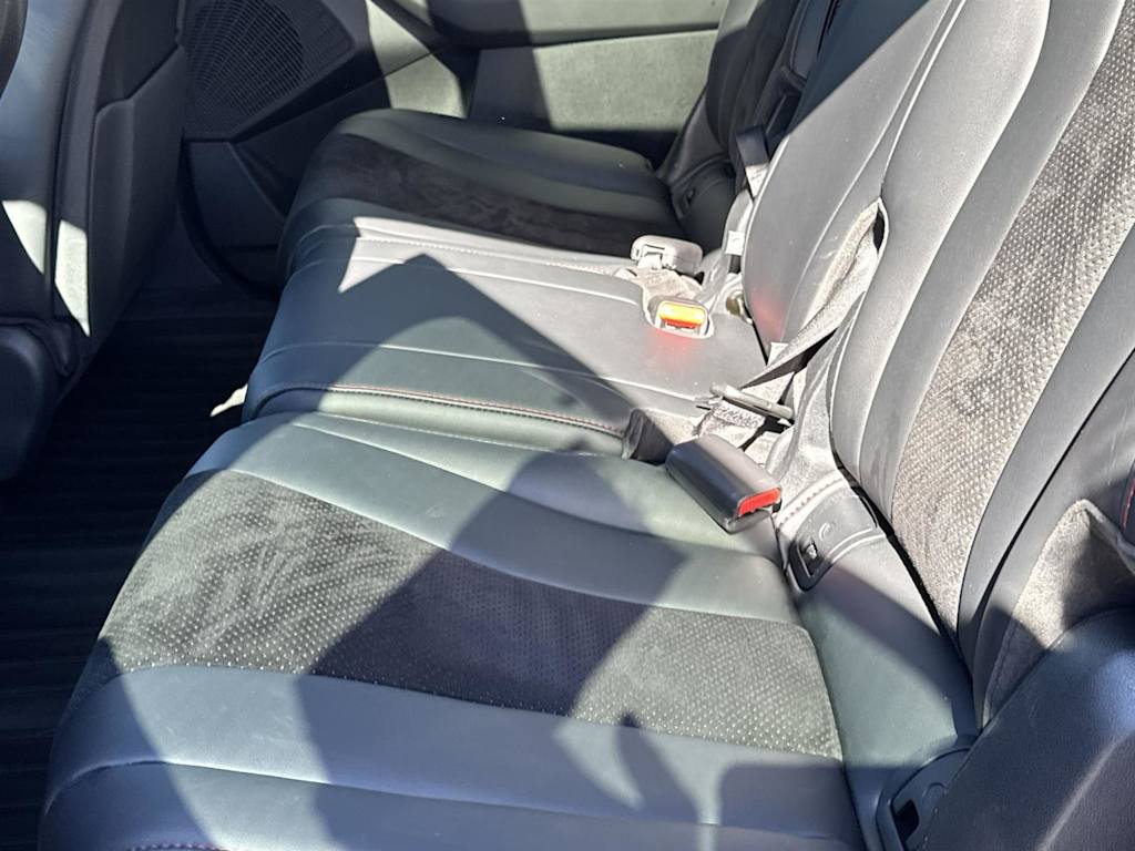 Thumbnail: 2023 Acura MDX - 9