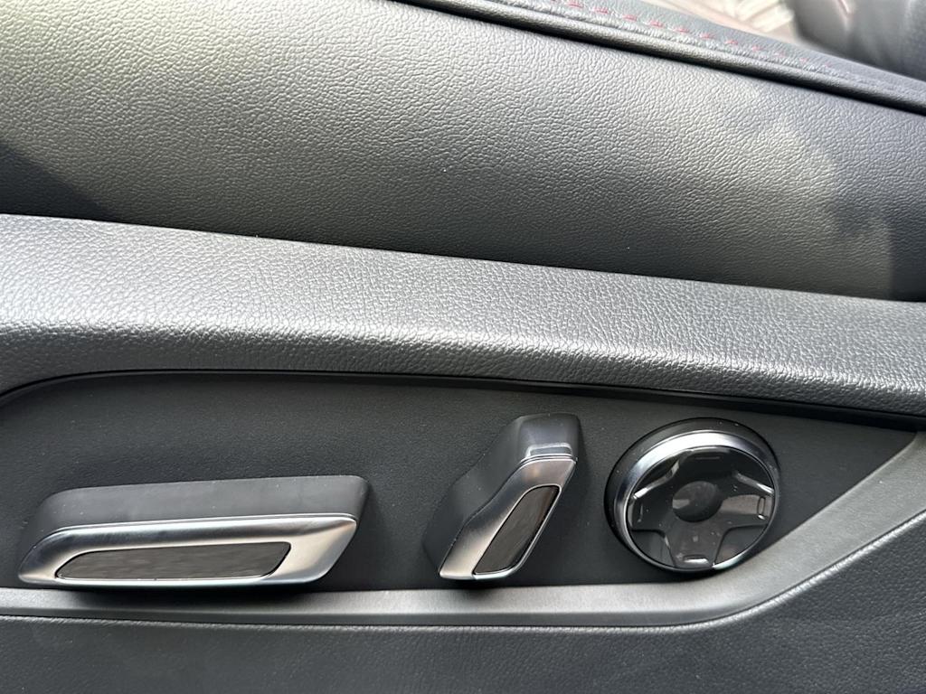 Thumbnail: 2026 Acura MDX - 20