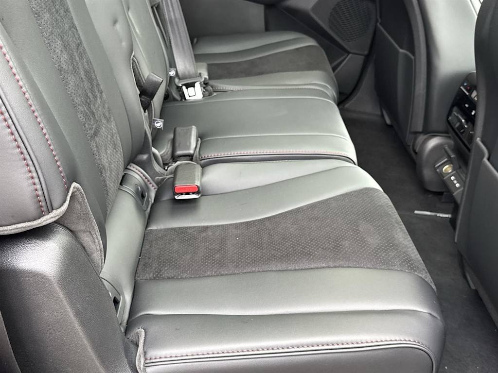 Thumbnail: 2026 Acura MDX - 9