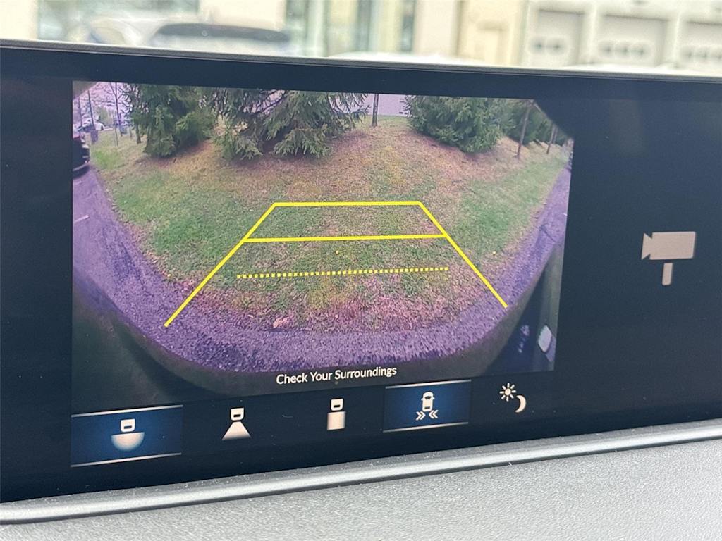 Thumbnail: 2023 Acura MDX - 23