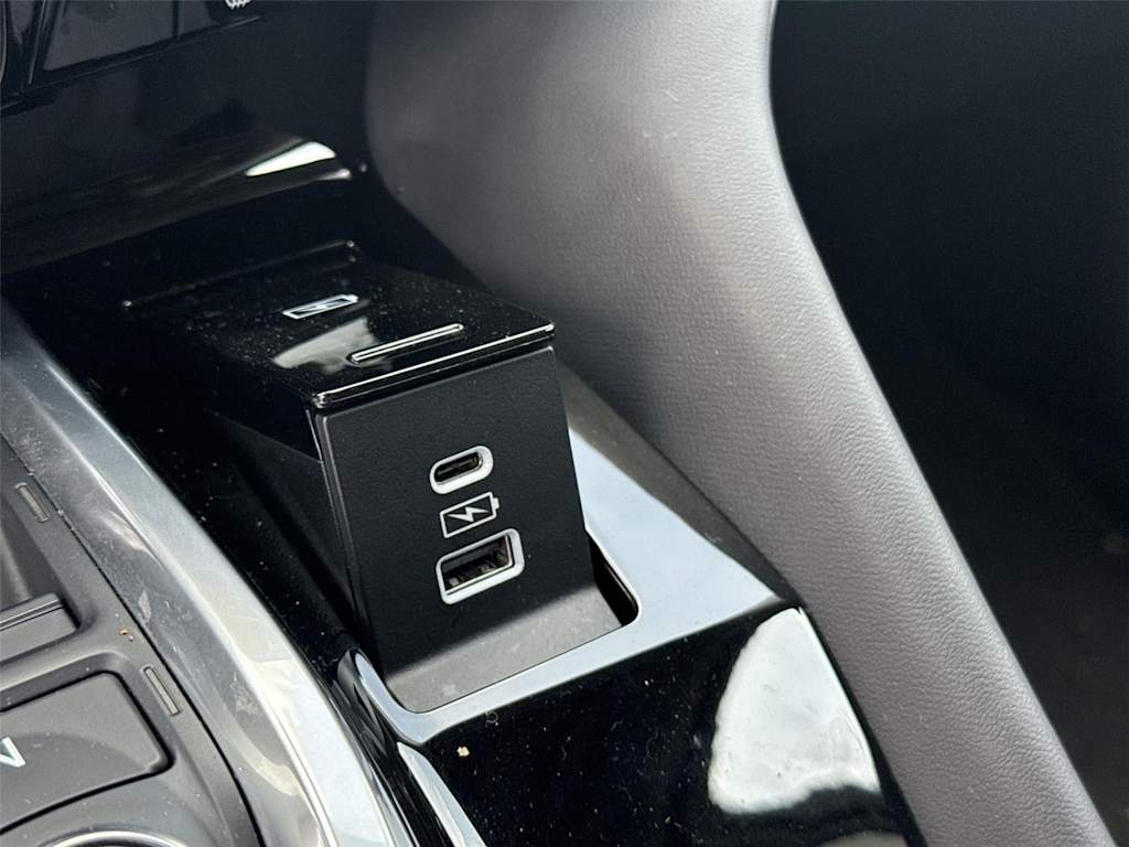 Thumbnail: 2023 Acura MDX - 10