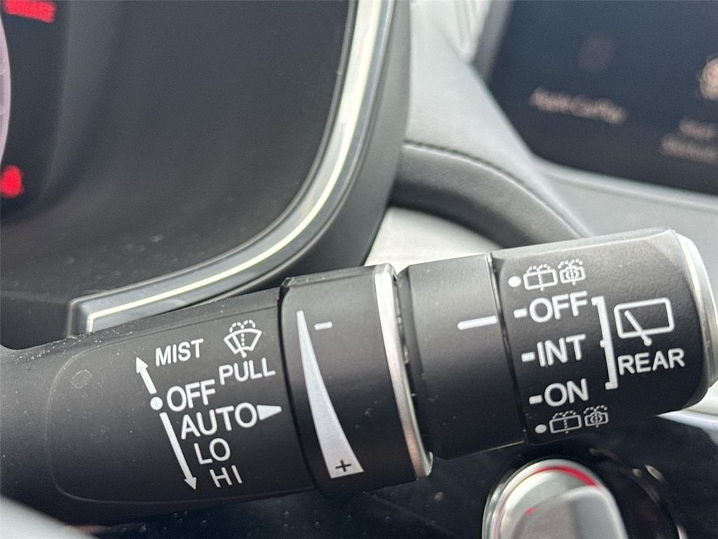 Thumbnail: 2023 Acura MDX - 21