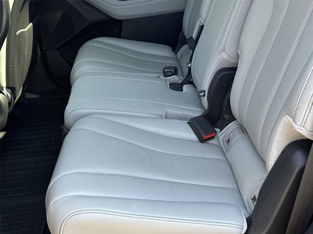 Thumbnail: 2023 Acura MDX - 9