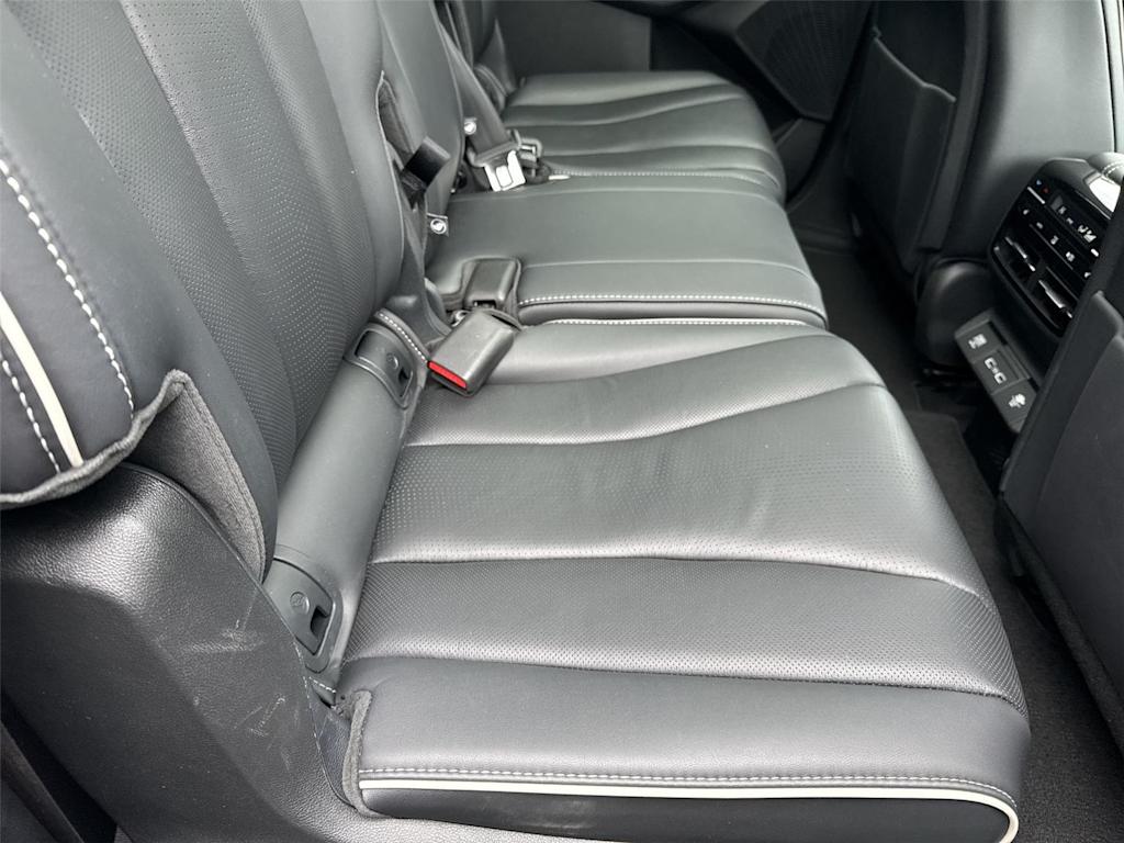 Thumbnail: 2023 Acura MDX - 9