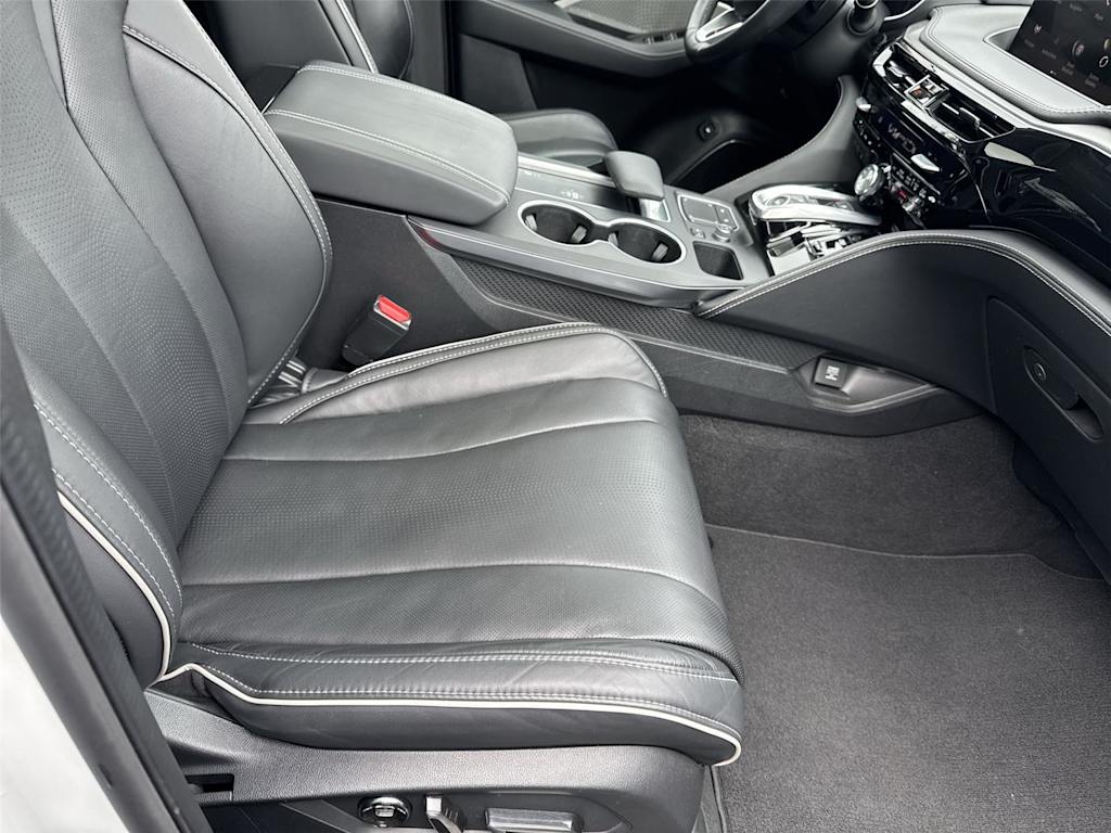 Thumbnail: 2023 Acura MDX - 23