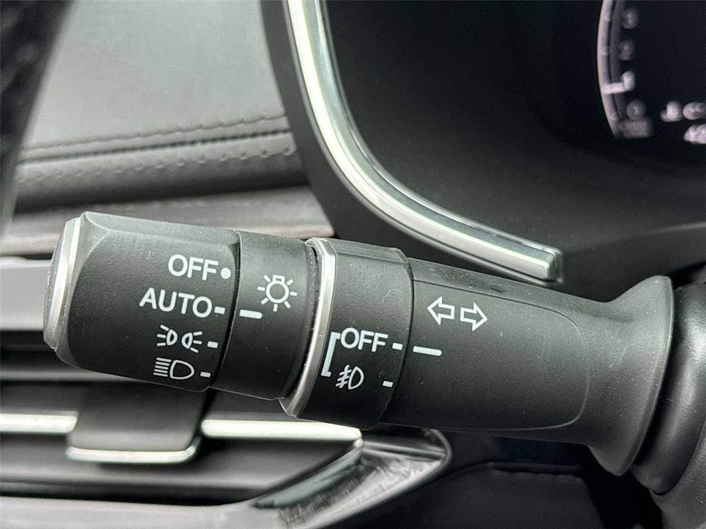 Thumbnail: 2023 Acura MDX - 26