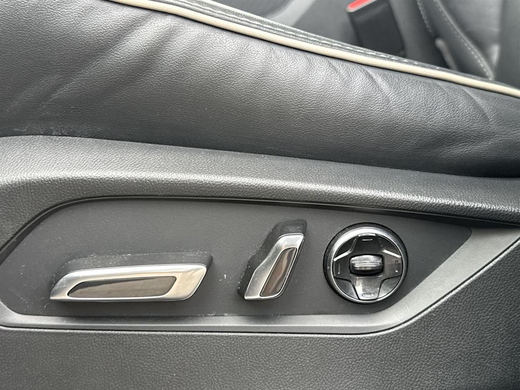 Thumbnail: 2023 Acura MDX - 21