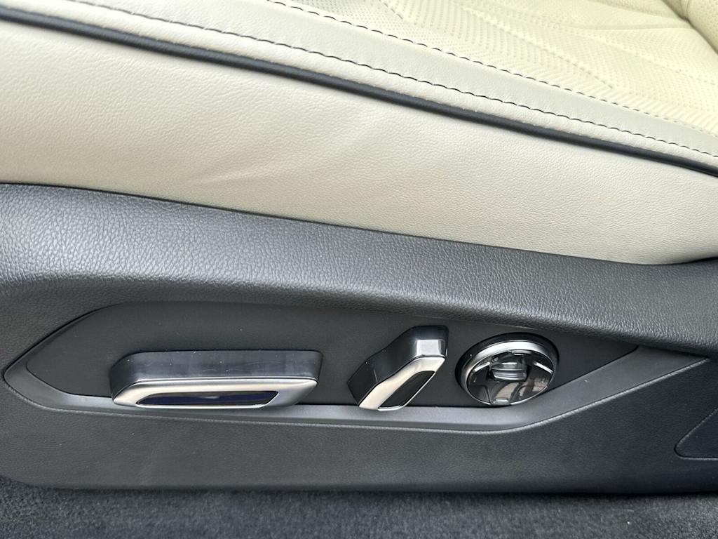 Thumbnail: 2026 Acura MDX - 17