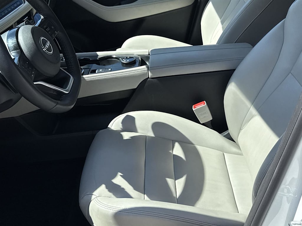 Thumbnail: 2022 Nissan Rogue - 12