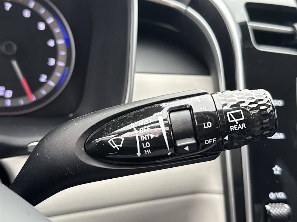 Thumbnail: 2023 Hyundai Tucson - 12