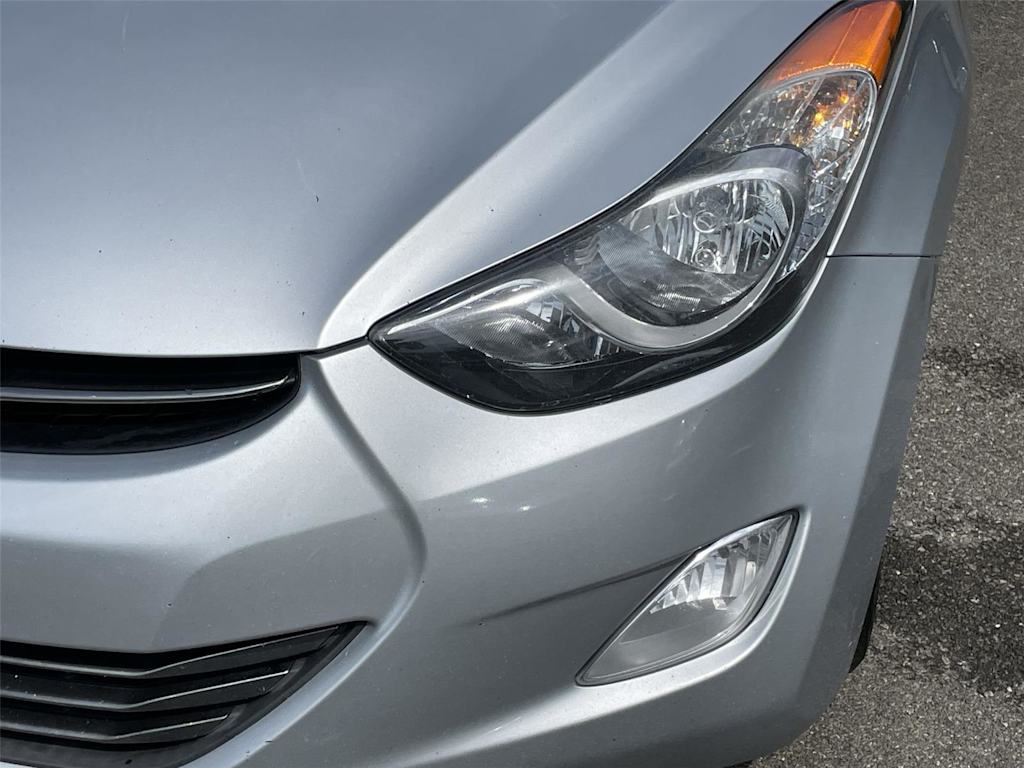 Thumbnail: 2013 Hyundai Elantra - 19