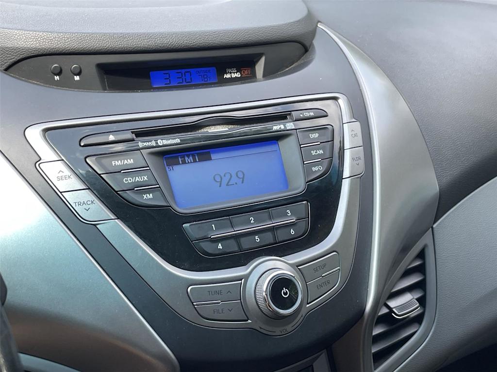 Thumbnail: 2013 Hyundai Elantra - 11