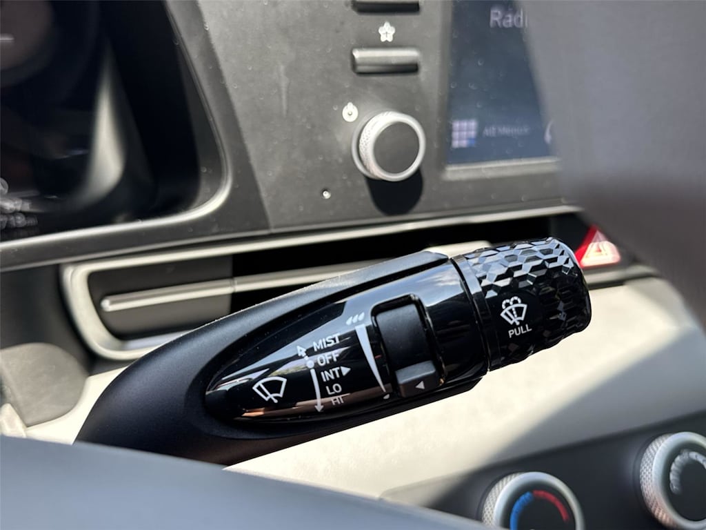 Thumbnail: 2023 Hyundai Elantra - 24