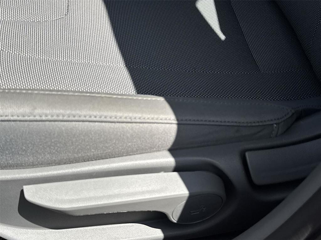 Thumbnail: 2023 Hyundai Elantra - 19
