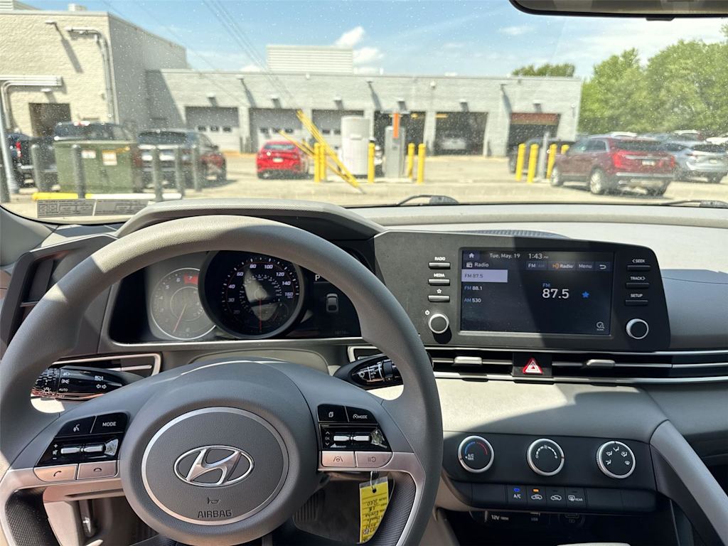 Thumbnail: 2023 Hyundai Elantra - 2