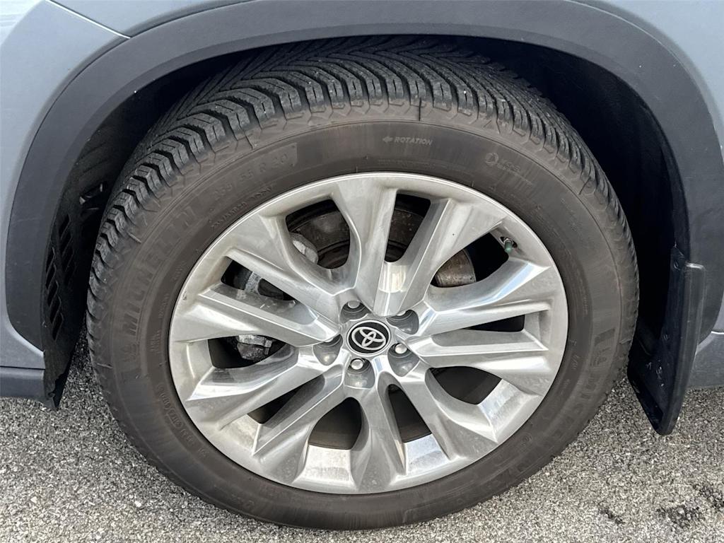 Thumbnail: 2021 Toyota Highlander - 6