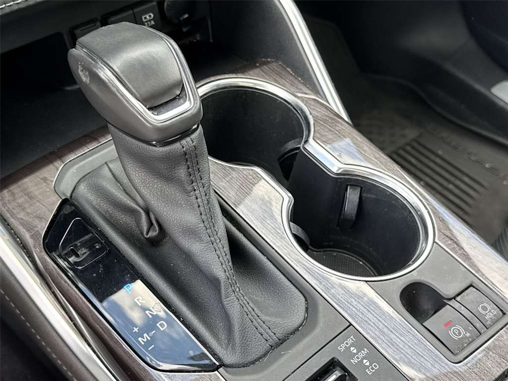 Thumbnail: 2021 Toyota Highlander - 11