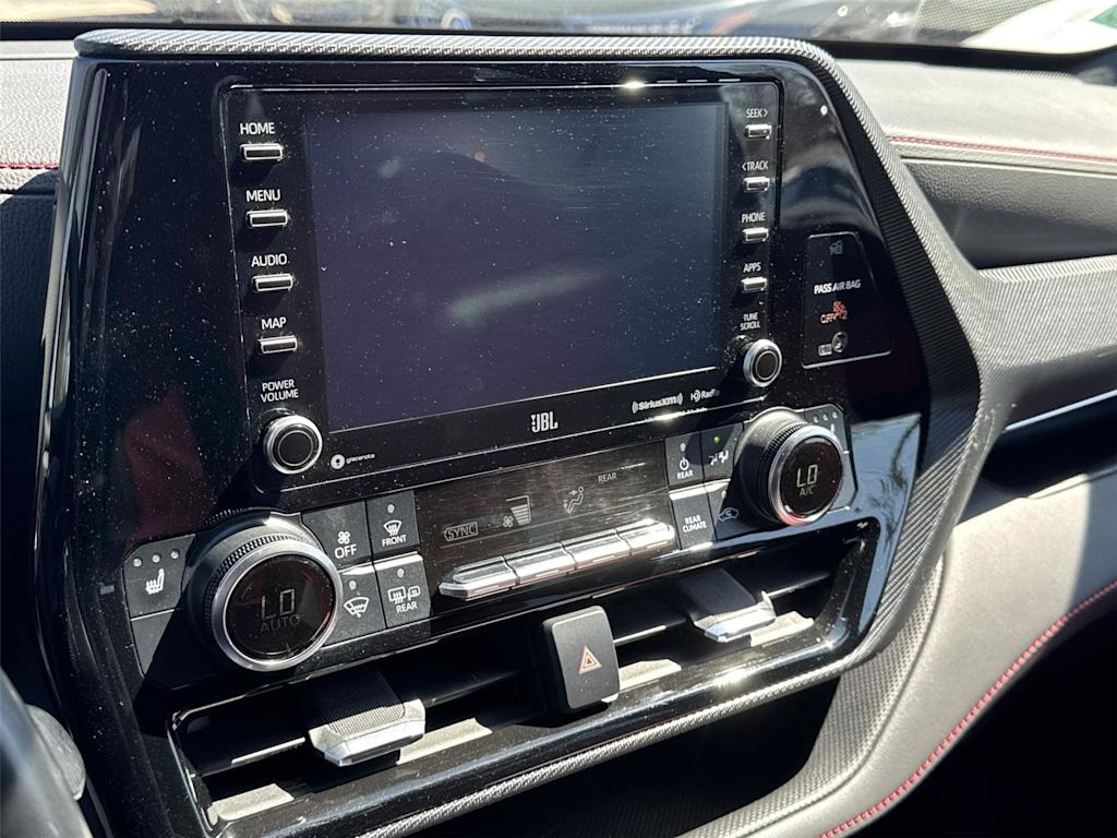 Thumbnail: 2021 Toyota Highlander - 9