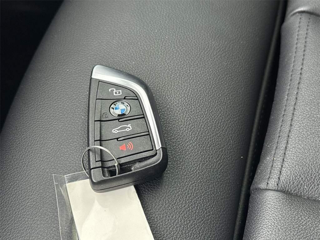 Thumbnail: 2022 BMW X3 - 14