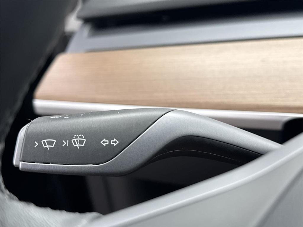 Thumbnail: 2023 Tesla Model Y - 25