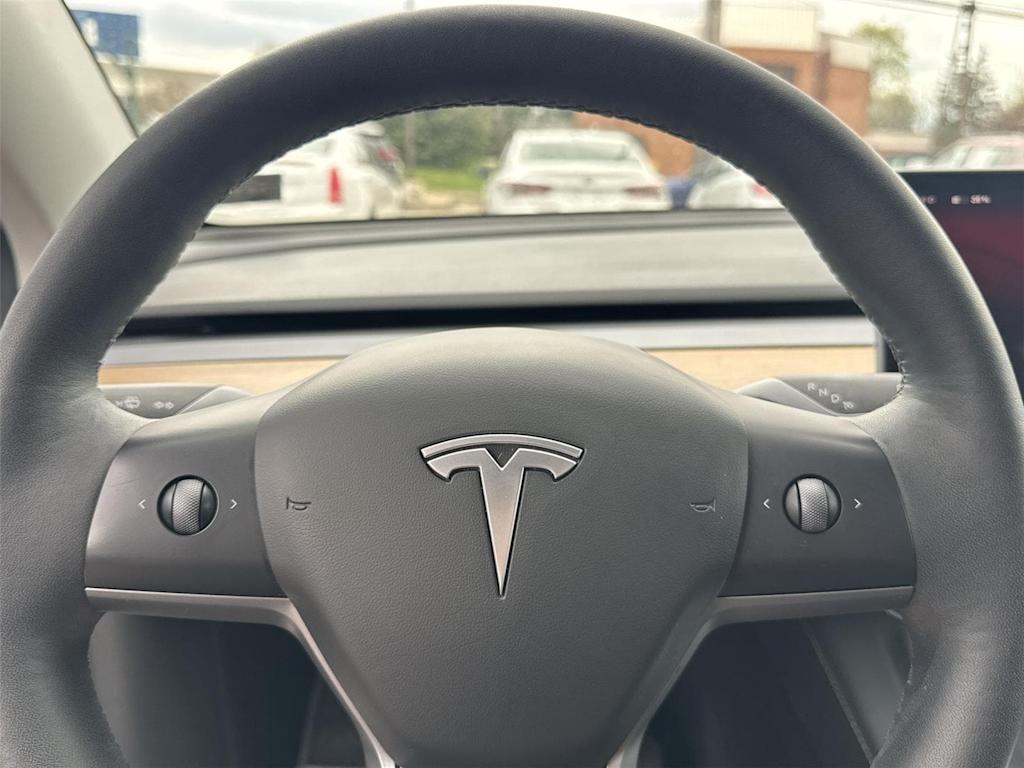 Thumbnail: 2023 Tesla Model Y - 22