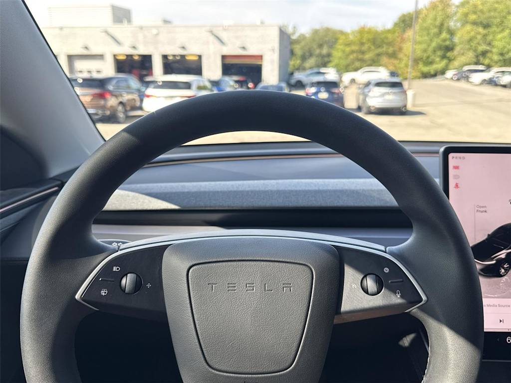 Thumbnail: 2026 Tesla Model Y - 17