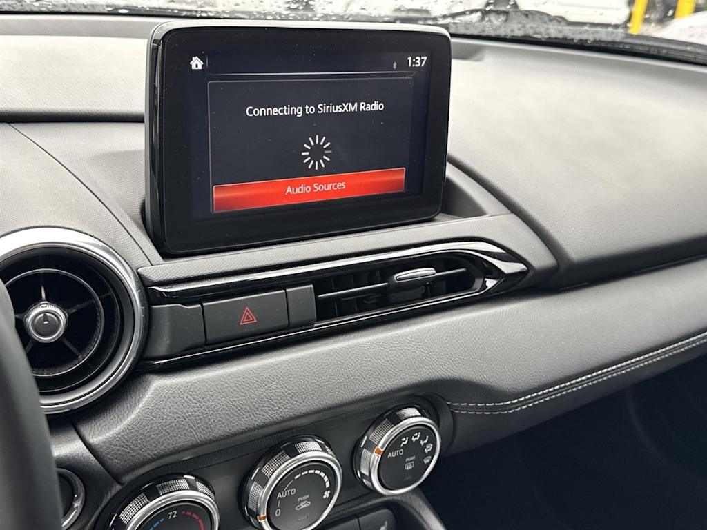 Thumbnail: 2023 Mazda MX-5 Miata - 10