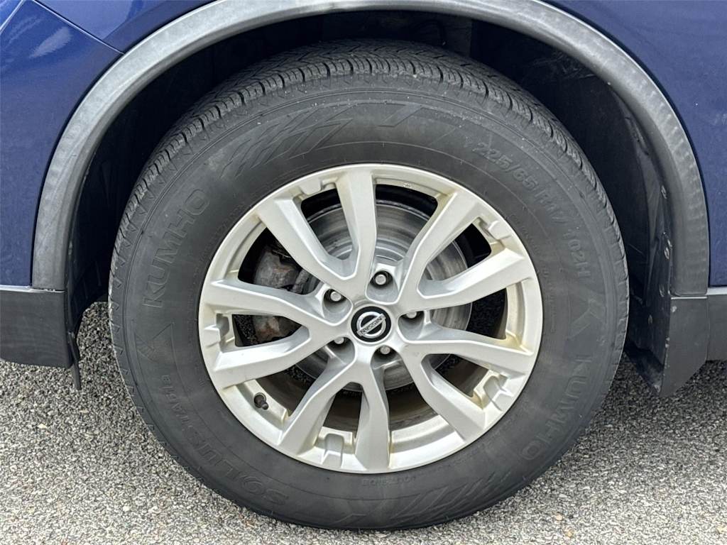 Thumbnail: 2017 Nissan Rogue - 7