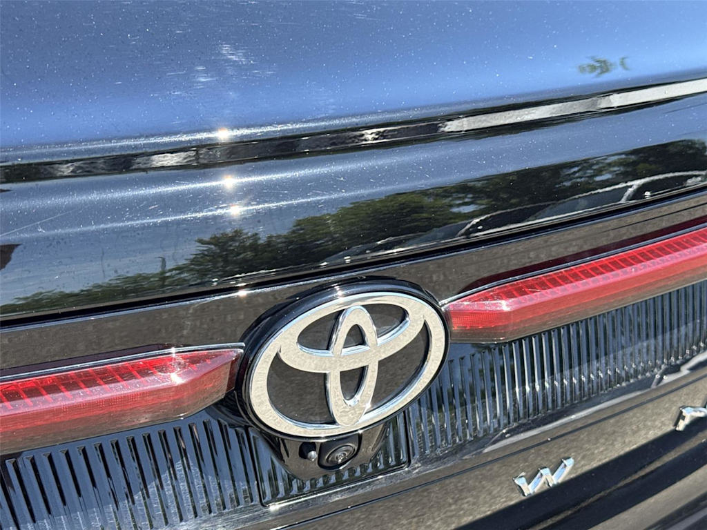 Thumbnail: 2025 Toyota Crown - 18