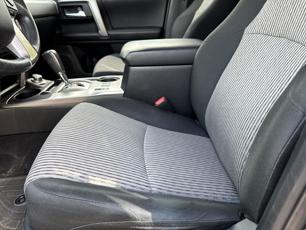 Thumbnail: 2015 Toyota 4Runner - 9