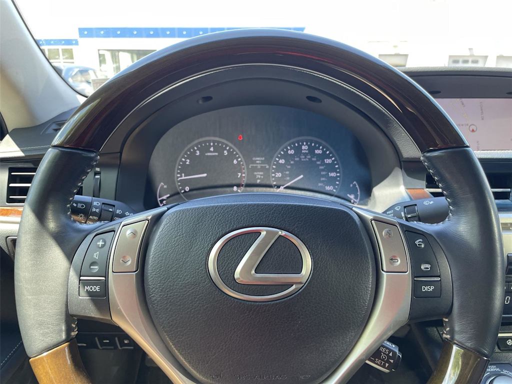 Thumbnail: 2013 Lexus ES - 2