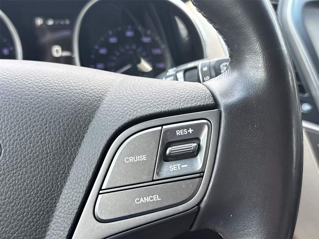 Thumbnail: 2019 Hyundai Santa Fe - 25