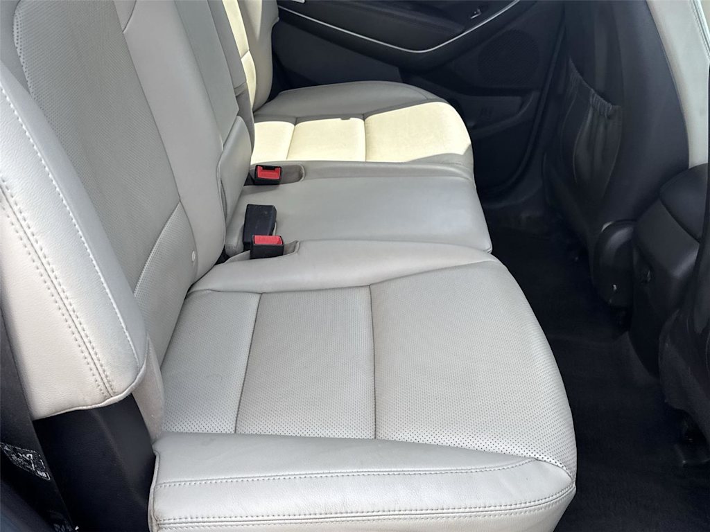 Thumbnail: 2019 Hyundai Santa Fe - 10