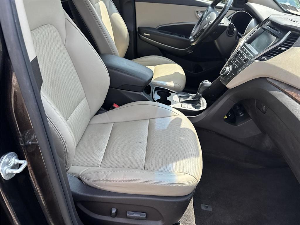 Thumbnail: 2019 Hyundai Santa Fe - 23
