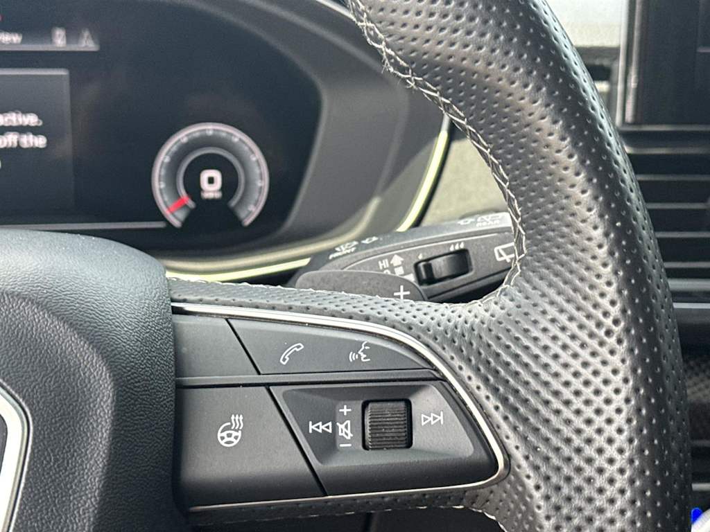 2023 Audi SQ5 Premium Plus 25