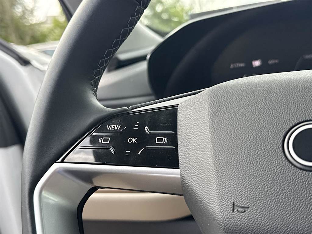 Thumbnail: 2025 Audi Q5 - 17