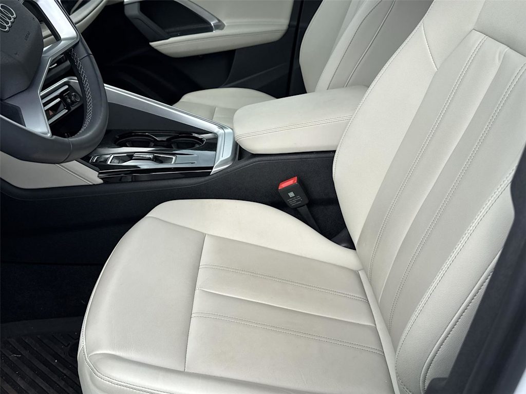 Thumbnail: 2025 Audi Q5 - 8