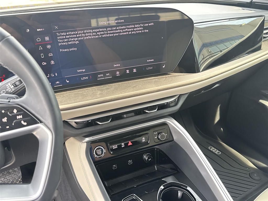 Thumbnail: 2025 Audi Q5 - 12