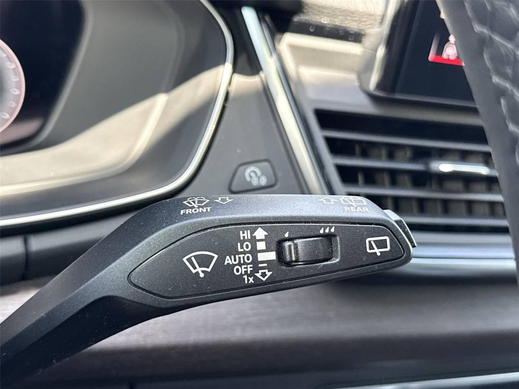 Thumbnail: 2022 Audi Q5 - 21