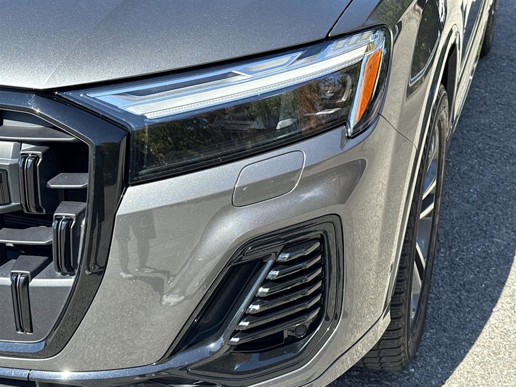 Thumbnail: 2025 Audi Q7 - 19