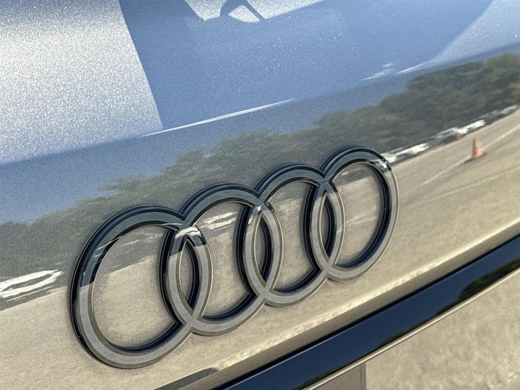 Thumbnail: 2025 Audi Q7 - 7