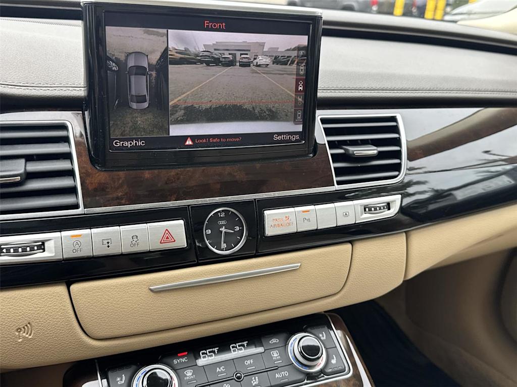 Thumbnail: 2017 Audi A8 - 10