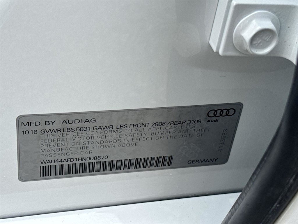 Thumbnail: 2017 Audi A8 - 14
