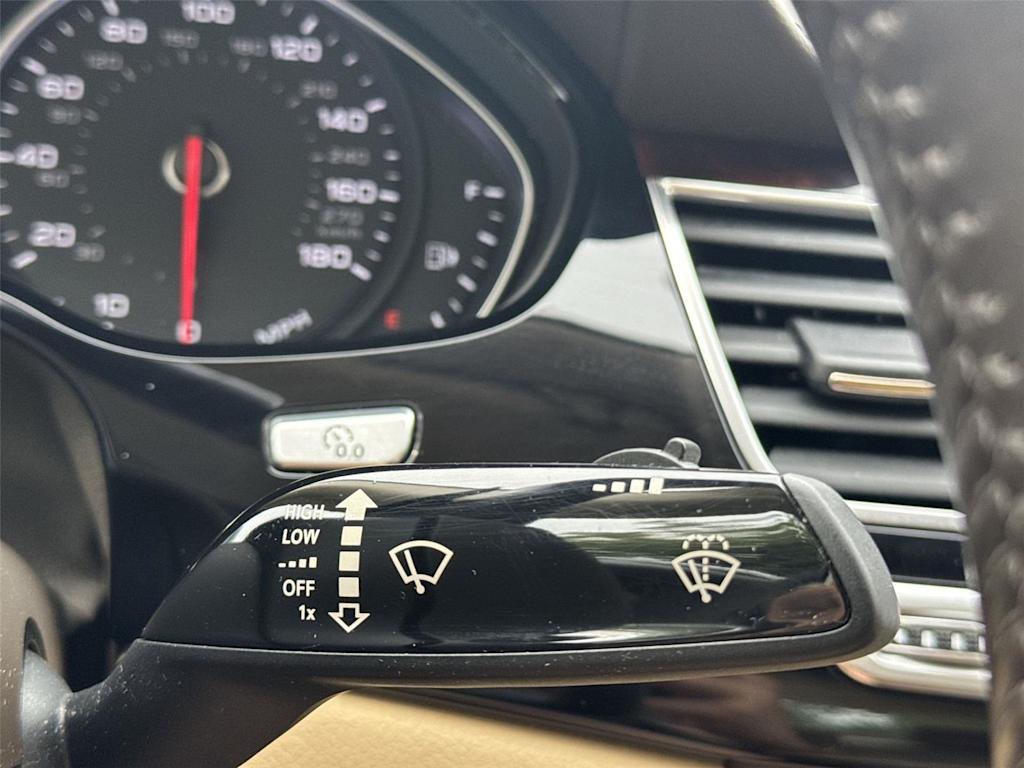 Thumbnail: 2017 Audi A8 - 11