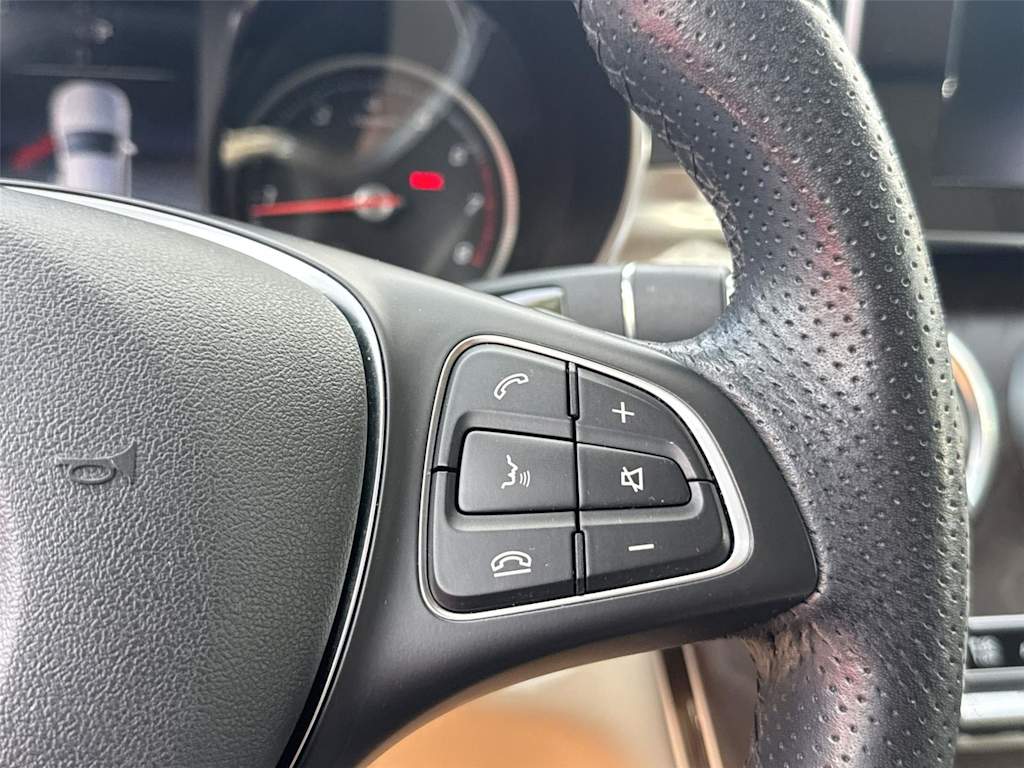 Thumbnail: 2019 Mercedes-Benz GLC - 25