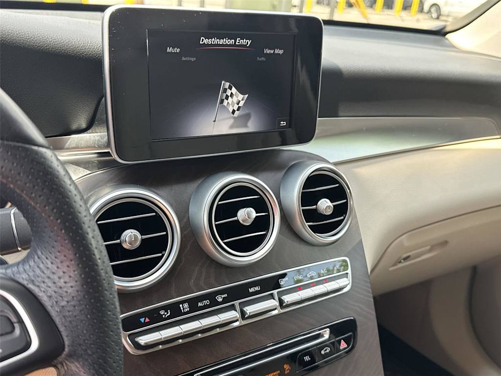 Thumbnail: 2019 Mercedes-Benz GLC - 12
