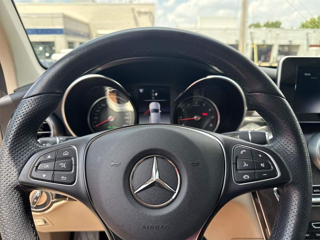 Thumbnail: 2019 Mercedes-Benz GLC - 2