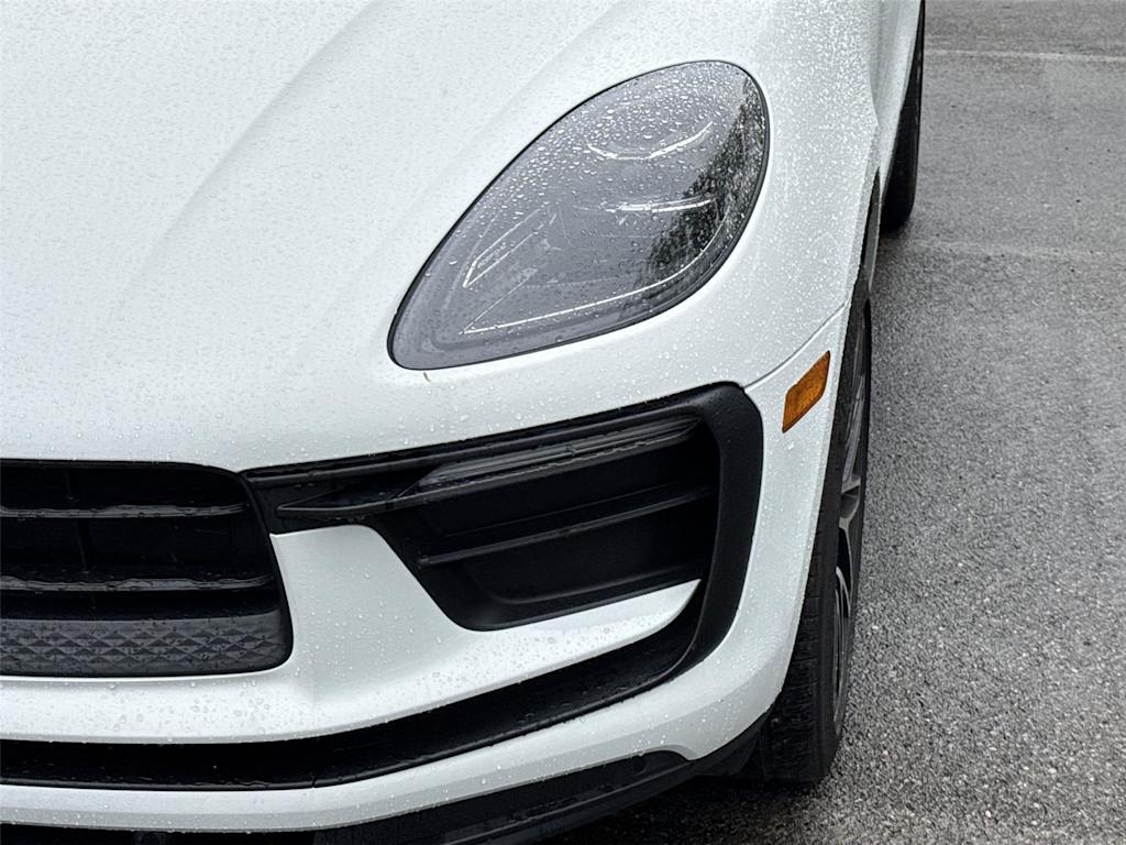 Thumbnail: 2024 Porsche Macan - 18