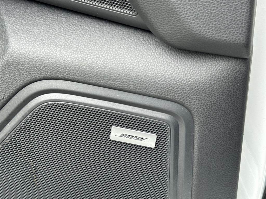 Thumbnail: 2024 Porsche Macan - 29
