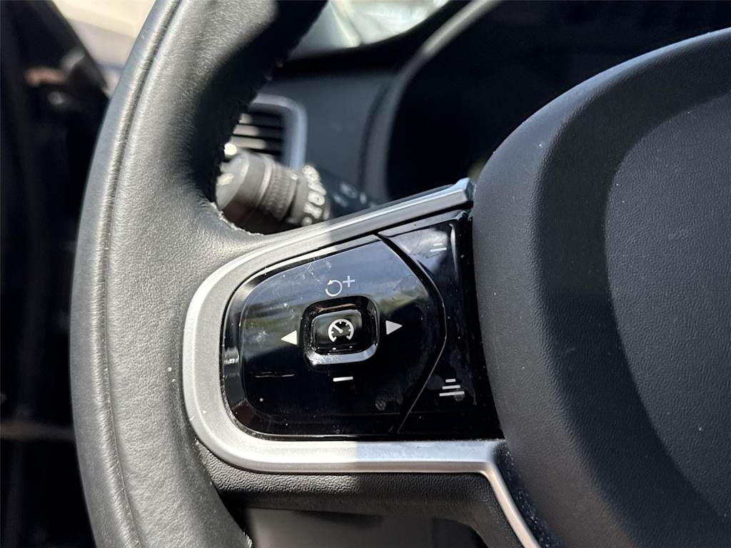Thumbnail: 2021 Volvo XC90 - 12